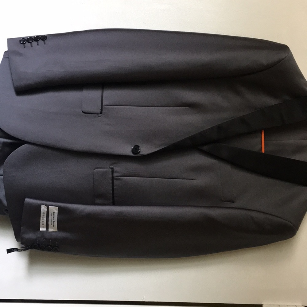 Brand New Italian style suit